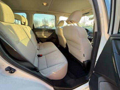Used 2018 Subaru Forester 2.5i Premium w/ All-Weather Package image 11