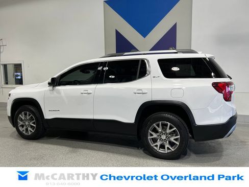 Used 2021 GMC Acadia SLT w/ Technology Package FWD image 7