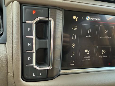 Used 2023 GMC Yukon Denali image 43