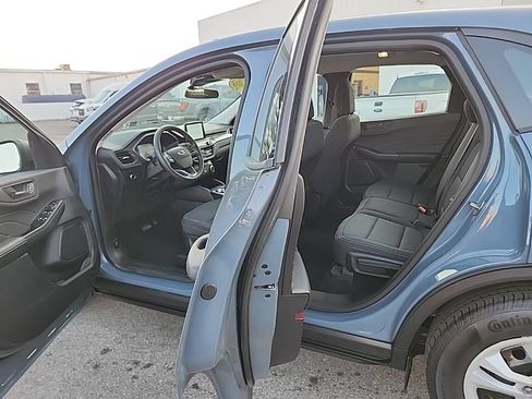 Used 2023 Ford Escape FWD image 8