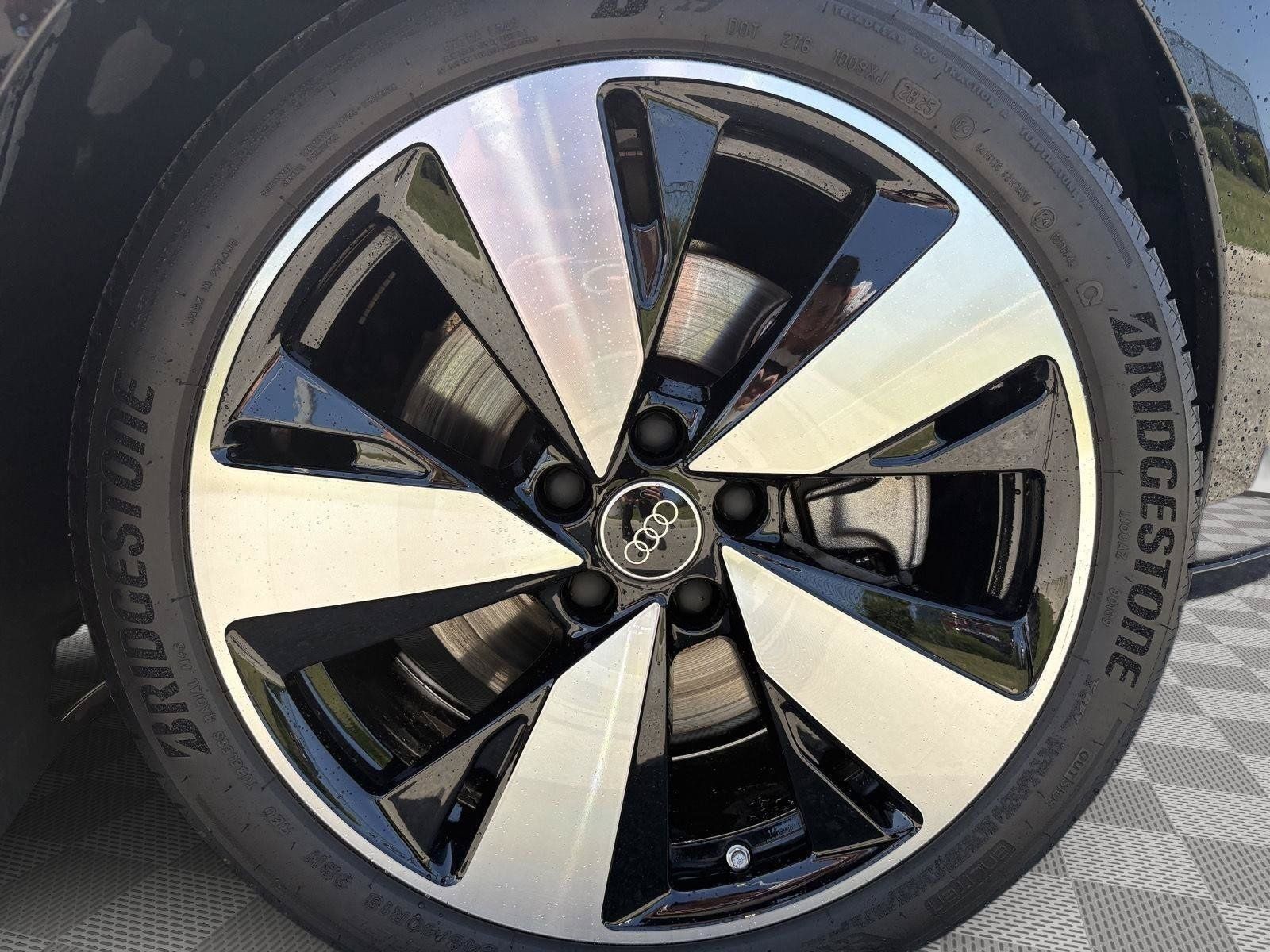 Certified 2025 Audi A5 2.0T Prestige w/ 19" Wheel Package AWD/4WD image 9