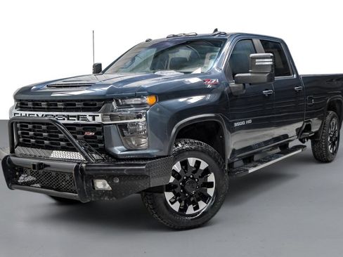 Used 2020 Chevrolet Silverado 3500 LT w/ Convenience Package AWD/4WD image 4