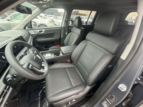 New 2025 Hyundai Santa Fe Limited AWD/4WD image 11