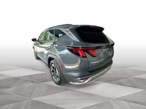 Used 2025 Hyundai Tucson SEL FWD image 6