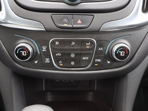 Used 2023 Chevrolet Equinox LT image 11