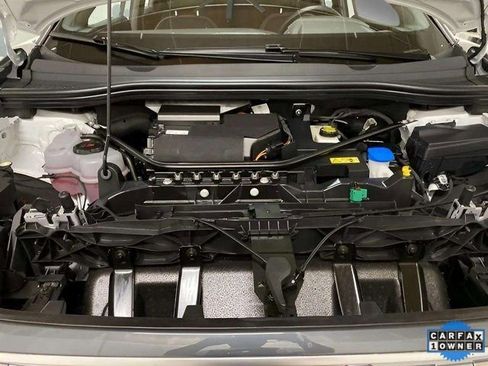 Used 2024 Audi Q4 e-tron Premium Plus image 87