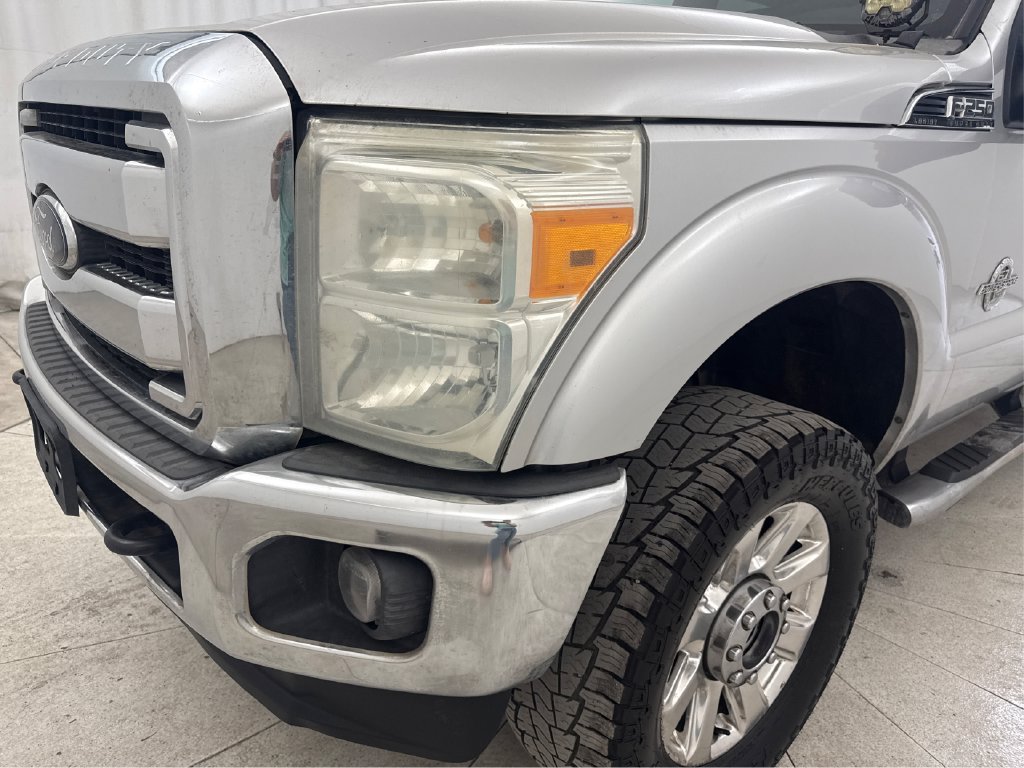 Used 2015 Ford F250 Lariat w/ Lariat Ultimate Package AWD/4WD image 16