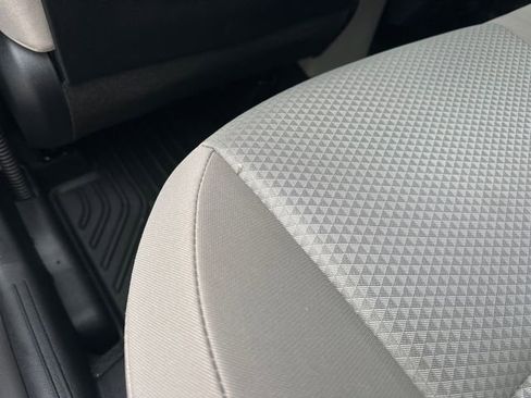 Used 2024 Kia Soul LX image 12