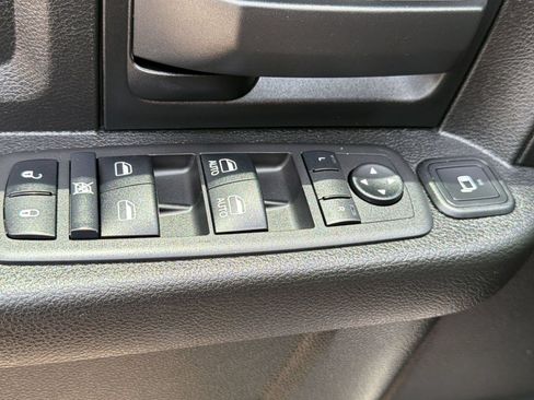 Used 2024 RAM 2500 Tradesman w/ Chrome Appearance Group AWD/4WD image 14
