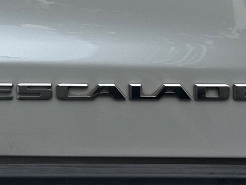 Used 2016 Cadillac Escalade 2WD image 24