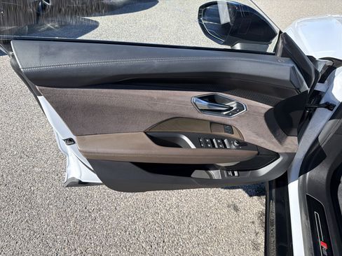 Certified 2024 Audi RS e-tron GT image 5