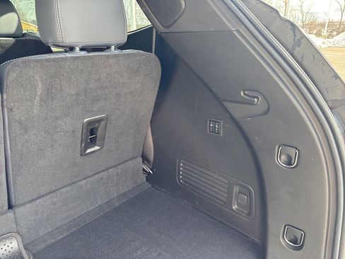 Used 2022 Buick Enclave Premium image 9