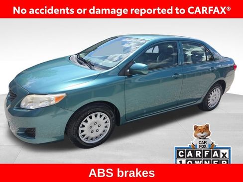 Used 2009 Toyota Corolla LE FWD image 1