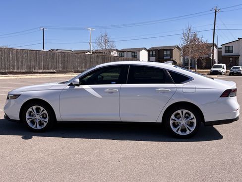 Certified 2025 Honda Accord LX image 3