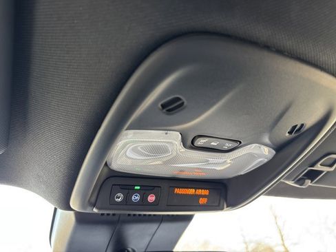 Used 2025 Chevrolet Colorado W/T w/ WT Custom Package image 35