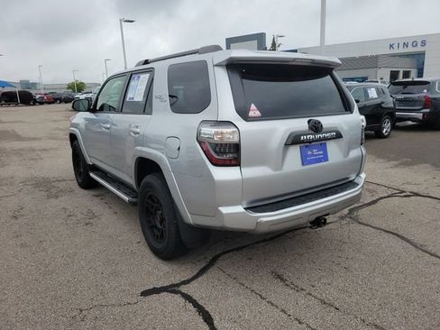 Used 2024 Toyota 4Runner TRD Off-Road Premium w/ Moonroof Package AWD/4WD image 3