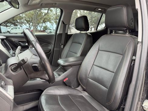 Used 2021 GMC Terrain SLT w/ Infotainment Package II image 5