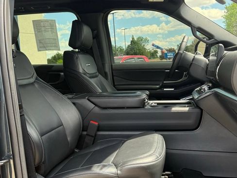 Used 2025 Ford Expedition Max Platinum w/ Stealth Performance Package AWD/4WD image 28