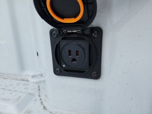 New 2024 GMC Sierra 1500 SLE image 39