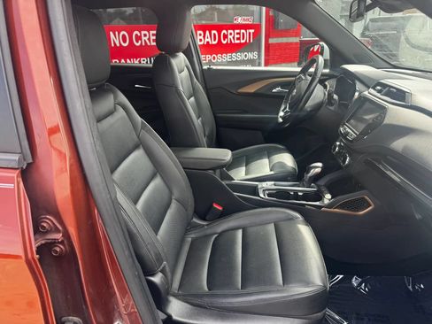 Used 2021 Chevrolet TrailBlazer ACTIV w/ Technology Package FWD image 18