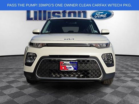 Used 2022 Kia Soul LX w/ Technology Package FWD image 2