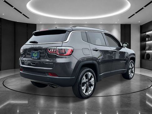 Used 2019 Jeep Compass Limited AWD/4WD image 4