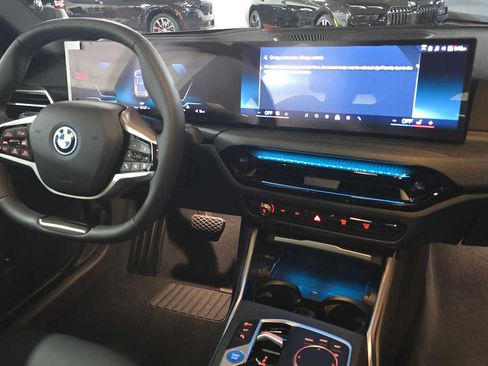 Used 2025 BMW i4 xDrive40i w/ Premium Package AWD/4WD image 11