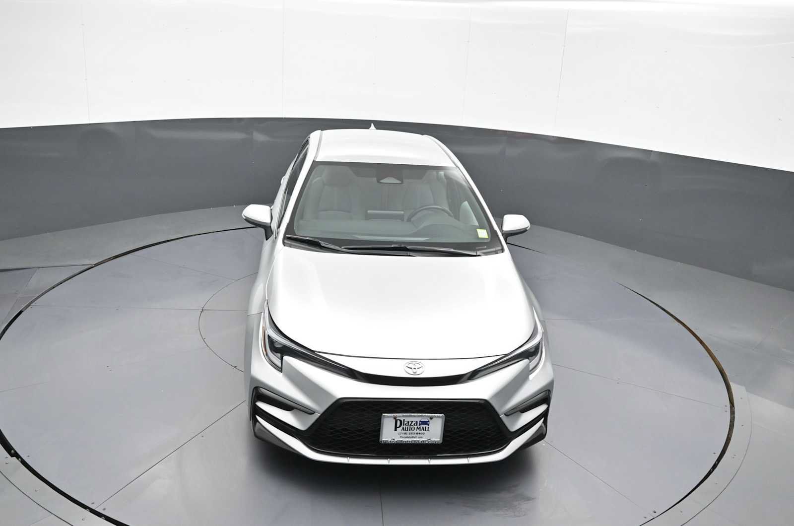 Certified 2024 Toyota Corolla SE FWD image 33