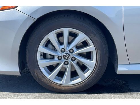Used 2023 Toyota Camry LE FWD image 11