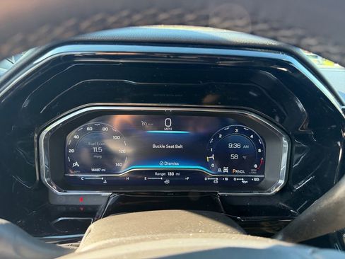 Used 2025 Chevrolet Silverado 2500 LT w/ Convenience Package image 16