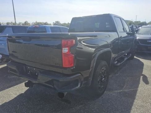 Used 2022 Chevrolet Silverado 2500 LTZ w/ LTZ Plus Package image 4