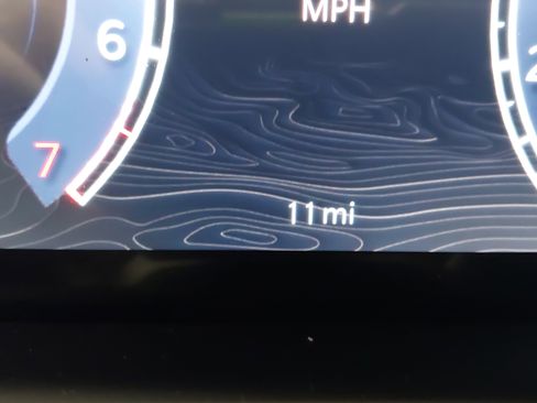 New 2025 Jeep Grand Cherokee Altitude image 19