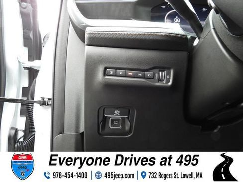 New 2026 Jeep Cherokee Limited AWD/4WD image 18