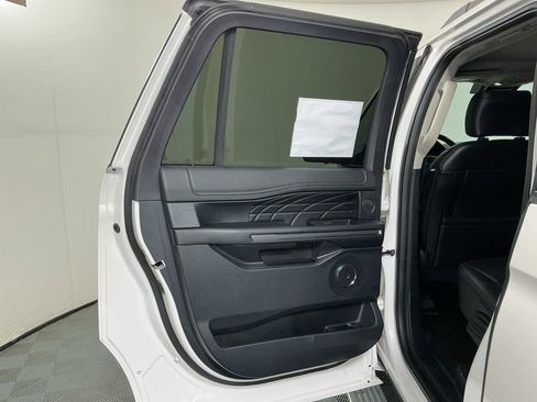 Used 2019 Ford Expedition Max Platinum image 25