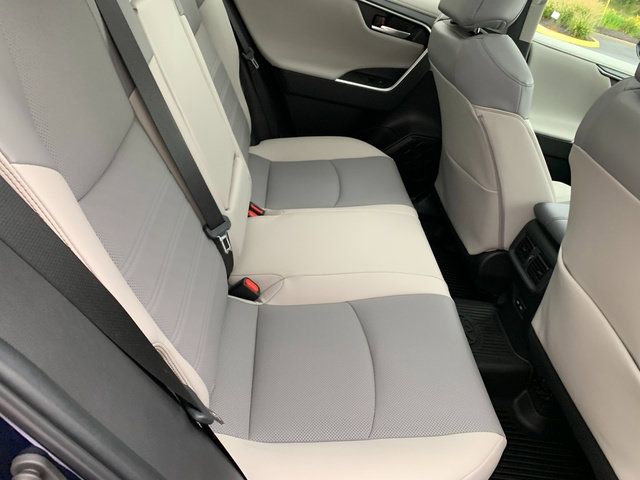 Used 2023 Toyota RAV4 Limited AWD/4WD image 18