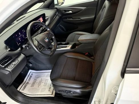 Used 2025 Buick Envista Preferred w/ Convenience I Package FWD image 14