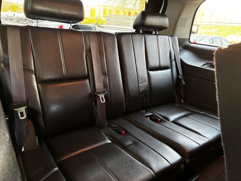 Used 2014 Chevrolet Tahoe LT image 13