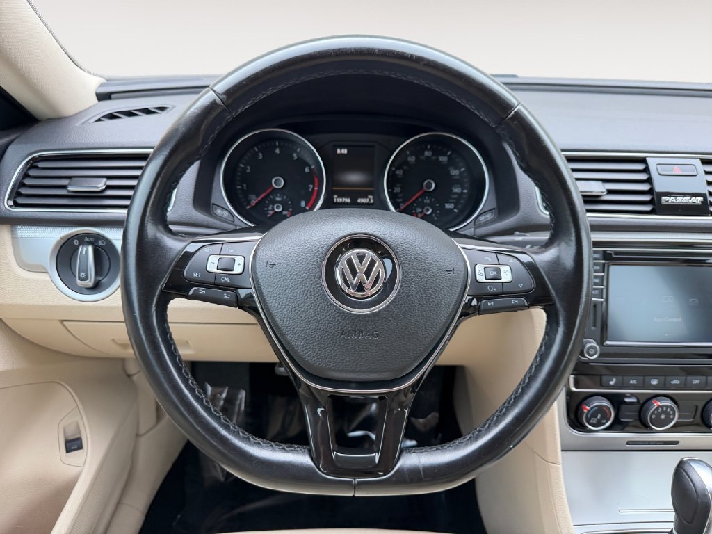 Used 2019 Volkswagen Passat 2.0T Wolfsburg w/ Wheels & Sunroof Package FWD image 23