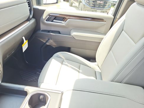 New 2026 Chevrolet Silverado 2500 LT image 25