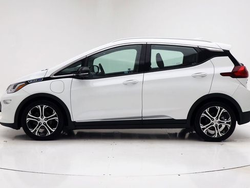Used 2021 Chevrolet Bolt Premier w/ Infotainment Package image 6