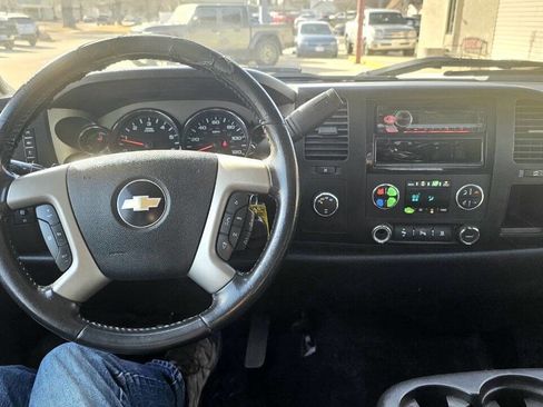 Used 2010 Chevrolet Silverado 1500 LT w/ Power Pack Plus image 7
