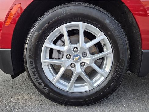 Used 2023 Chevrolet Equinox LT FWD image 11