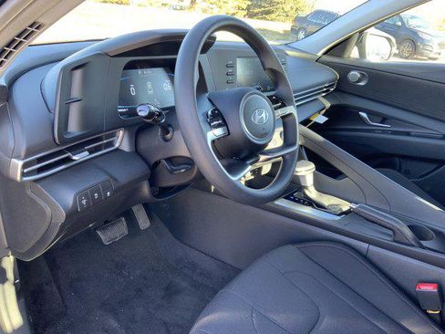New 2026 Hyundai Elantra SE w/ Cargo Package image 6