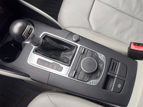 Used 2015 Audi A3 1.8T Premium image 65