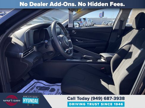 Certified 2023 Hyundai Elantra SEL image 17