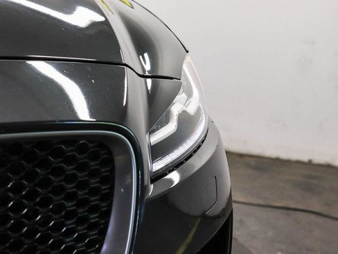 Used 2017 Jaguar F-PACE S AWD/4WD image 7