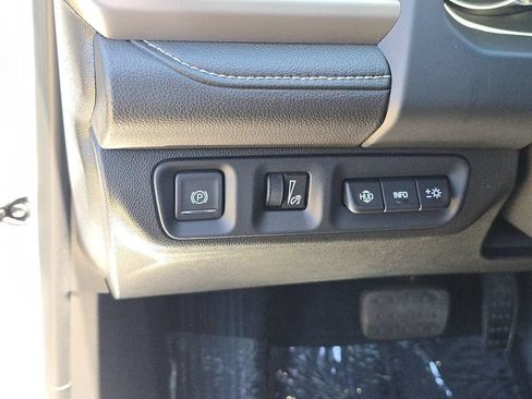 Used 2023 GMC Acadia Denali w/ Denali Ultimate Package AWD/4WD image 33