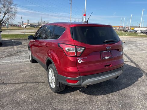 Used 2017 Ford Escape SE image 7