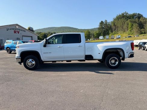 Used 2025 Chevrolet Silverado 3500 LT w/ All Star Edition AWD/4WD image 8