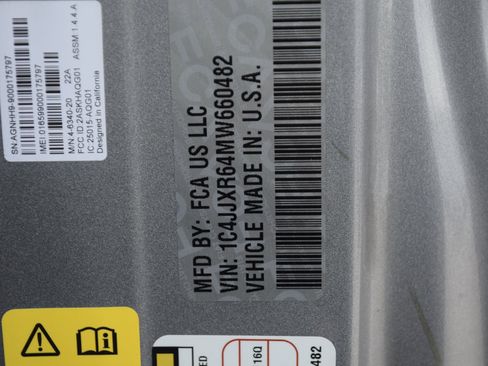 Used 2021 Jeep Wrangler Unlimited Rubicon 4xe image 26